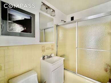 Sutton House Apartments unit 11L, Brooklyn, NY 11230 - photo 5