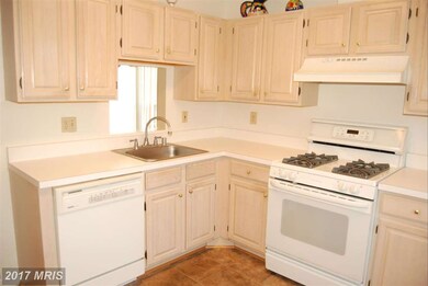 5315 Wagon Shed Cir, Owings Mills, MD 21117 - photo 4