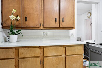 2223 E 40th St, Savannah, GA 31404 - photo 7