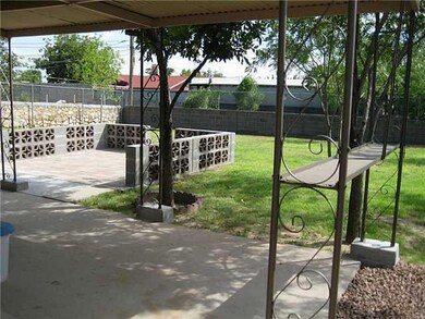 7546 Mazatlan Dr, El Paso, TX 79915 - photo 3