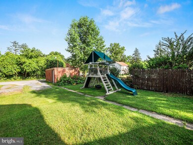 918 Morgantown Rd, Reading, PA 19607 - photo 7