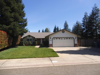 3293 Leonard St, Redding, CA 96002 - photo 2
