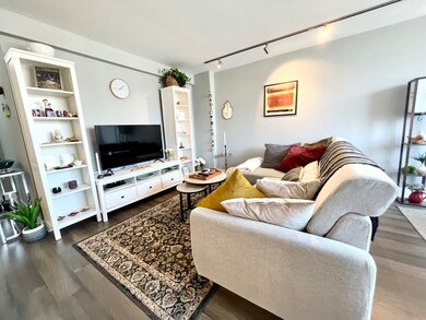 Bryant House unit 1504B, Chicago, IL 60610 - photo 7