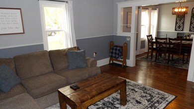 Living Room (2)