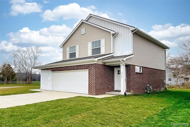 2063 Elmhurst St, Canton, MI 48187 - photo 2