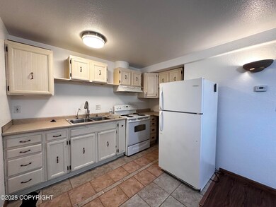 2610 W 30th Ave unit 2, Anchorage, AK 99517 - photo 3