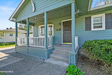 110 Maple Grove Dr-Done04