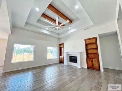 842 Ava Dr, La Feria, TX 78559 - photo 4