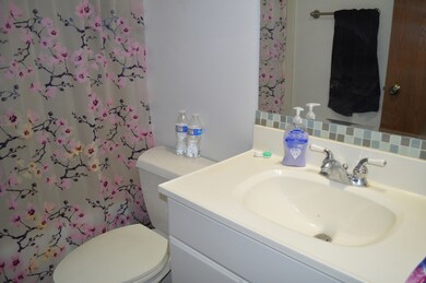 310 Golf Ln unit 310, Algonquin, IL 60102 - photo 5