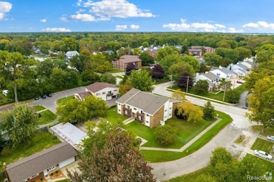 35775 Union Lake Rd, Clinton Township, MI 48035 - photo 6