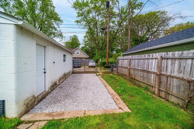 446 E Beechwold Blvd-9