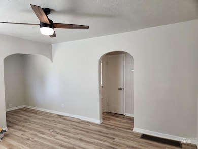 330 Walnut St, Twin Falls, ID 83301 - photo 3