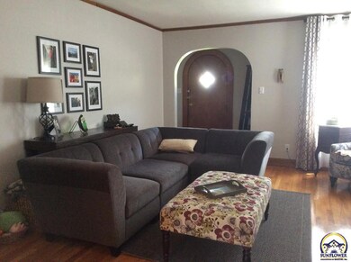 3026 SW Clark Ct, Topeka, KS 66604 - photo 6