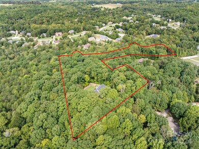 6748 Stonebridge Ln, Clover, SC 29710 - photo 2