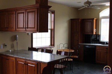 1143 SW Red Oaks Place, Topeka, KS 66615 - photo 7