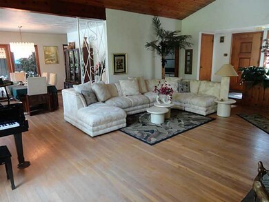 Den/Family/Great Room.