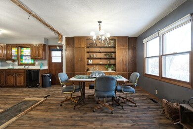 2602 Towne House Dr NE, Cedar Rapids, IA 52402 - photo 7