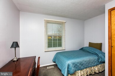 8974 Westchester Dr, Manassas, VA 20112 - photo 7