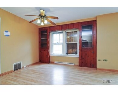 143 S Elmwood Ave, Waukegan, IL 60085 - photo 4