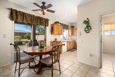 18662 N Summerbreeze Way, Surprise, AZ 85374 - photo 7