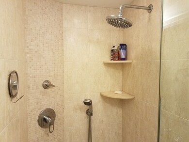 19 Broadlawn Park unit B, Chestnut Hill, MA 02467 - photo 5