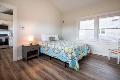 618ShoreRd11-06-NTruro-w