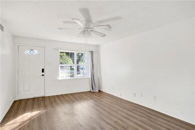 2356 Old Shell Rd, Mobile, AL 36607 - photo 4