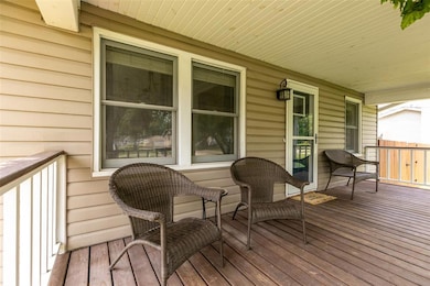 2610 Westover Blvd, Des Moines, IA 50322 - photo 3