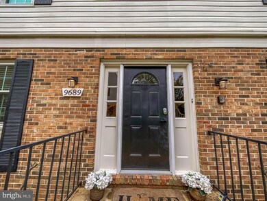 9689 Lindenbrook St, Fairfax, VA 22031 - photo 7