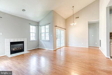 5003 Hollington Dr unit 303, Owings Mills, MD 21117 - photo 7