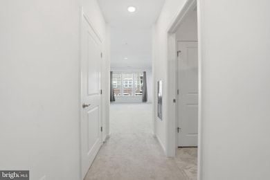 13970 Englefield Dr unit 207, Dale City, VA 22193 - photo 5