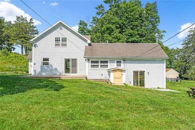 214 Highland Rd, Tiverton, RI 02878 - photo 3