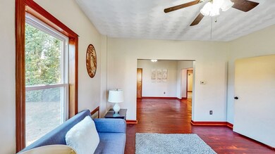 19 Clinton St, Chicopee, MA 01013 - photo 6