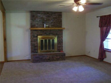 321 Wayne Villines Rd, Prairie Grove, AR 72753 - photo 2