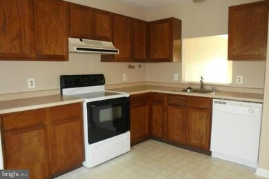 11234 Wedgemere Ct, Fredericksburg, VA 22407 - photo 2