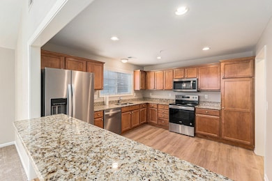 28541 Carlton Way Dr unit 81, Novi, MI 48377 - photo 7