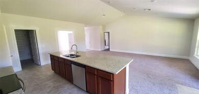 Open kitchen to family room