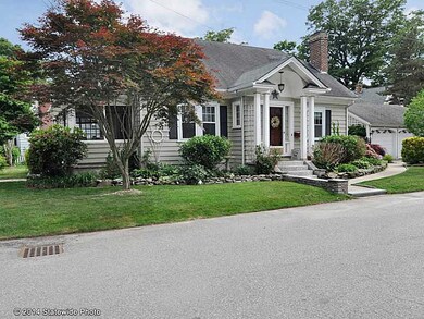 15 Myrtle Ave, Riverside, RI 02915 - photo 2