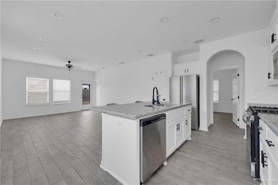 2604 N Day Lily Ave, Edinburg, TX 78541 - photo 3