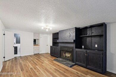 409 Sailfish Dr E, Atlantic Beach, FL 32233 - photo 4