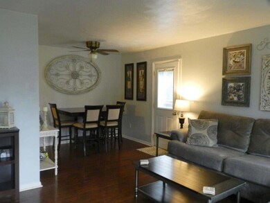 Living Dining Area