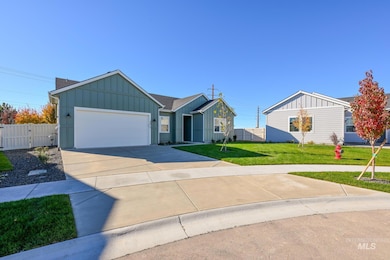 2013 N Spring Creek Ave, Middleton, ID 83644 - photo 2