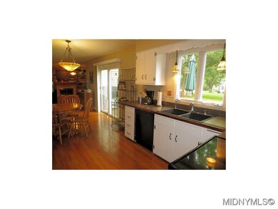 Kitchen with Hardwd Floors