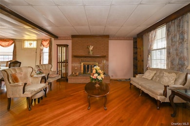 84-23 90th St, Jamaica, NY 11421 - photo 4