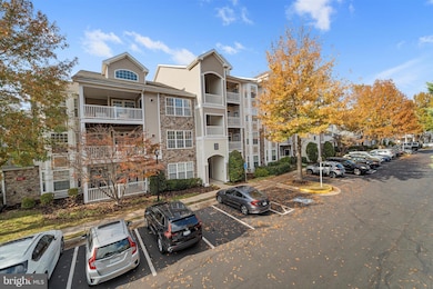 514 Sunset View Terrace SE unit 402, Leesburg, VA 20175 - photo 2