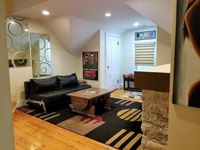 179 Brown St unit 3, Waltham, MA 02453 - photo 4