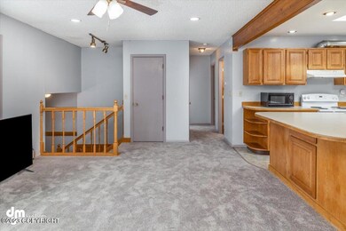06-Living Room