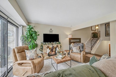 8940 Neill Lake Rd unit 132, Eden Prairie, MN 55347 - photo 5