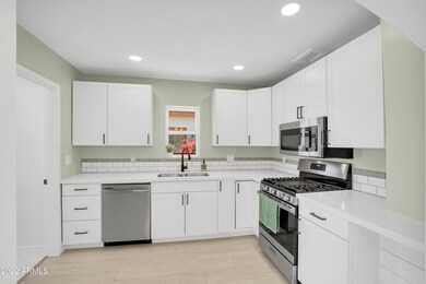 7 - Kitchen