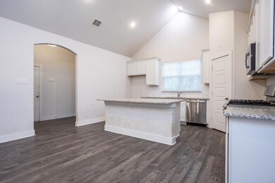 1337 Greenfield Dr, Gainesville, TX 76240 - photo 7